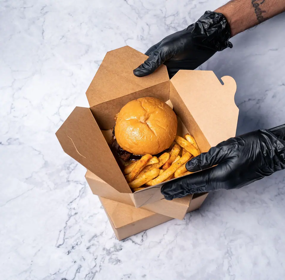 Kraft kutuda burger ve patates